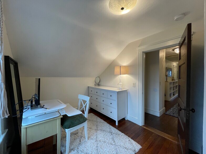 Building Photo - 1 Langham Rd