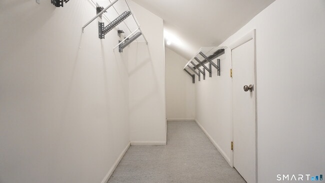 Building Photo - 328 Navajo Loop