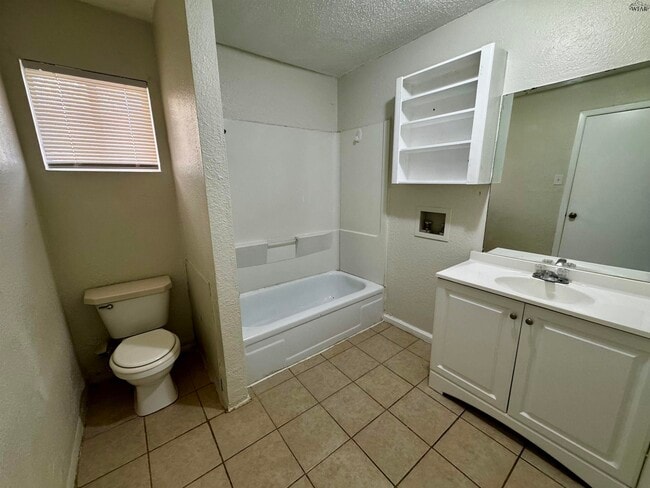 Building Photo - 1616 Britain St