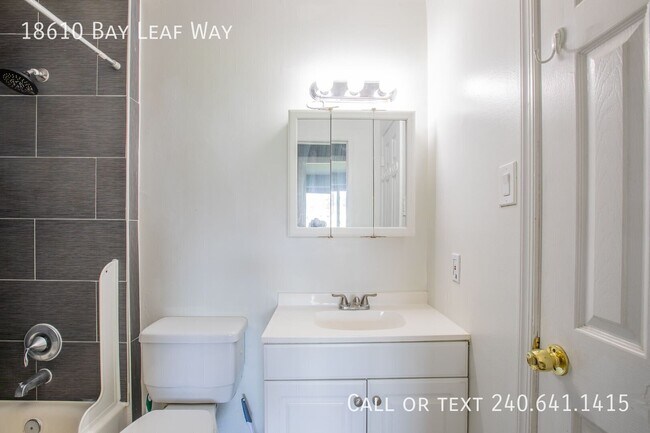 Building Photo - 18610 Bay Leaf Way