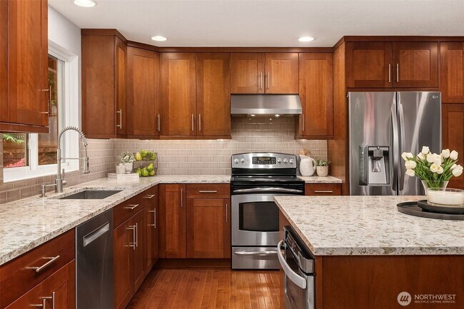 Building Photo - Prime Bothell Location!!!