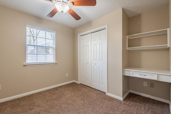 Building Photo - 1007 Cascade Creek Dr