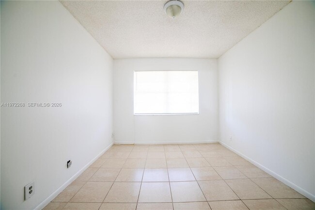 Building Photo - 4394 NW 9th Ave