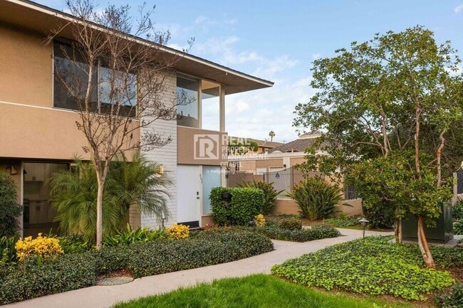 Building Photo - 963 Glencliff St