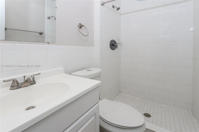 Building Photo - 1365 Savoyard Way