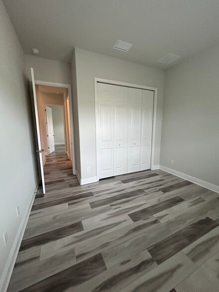 Building Photo - 203 W Mickey Mantle Path