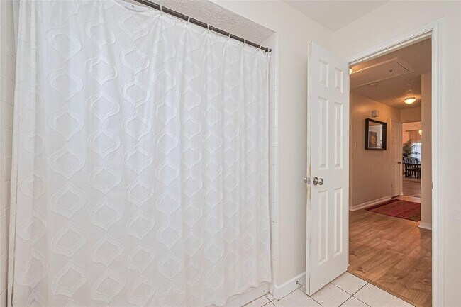 Building Photo - 8018 Zimmermann Dr