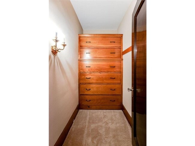 Building Photo - 808 Summit Ave