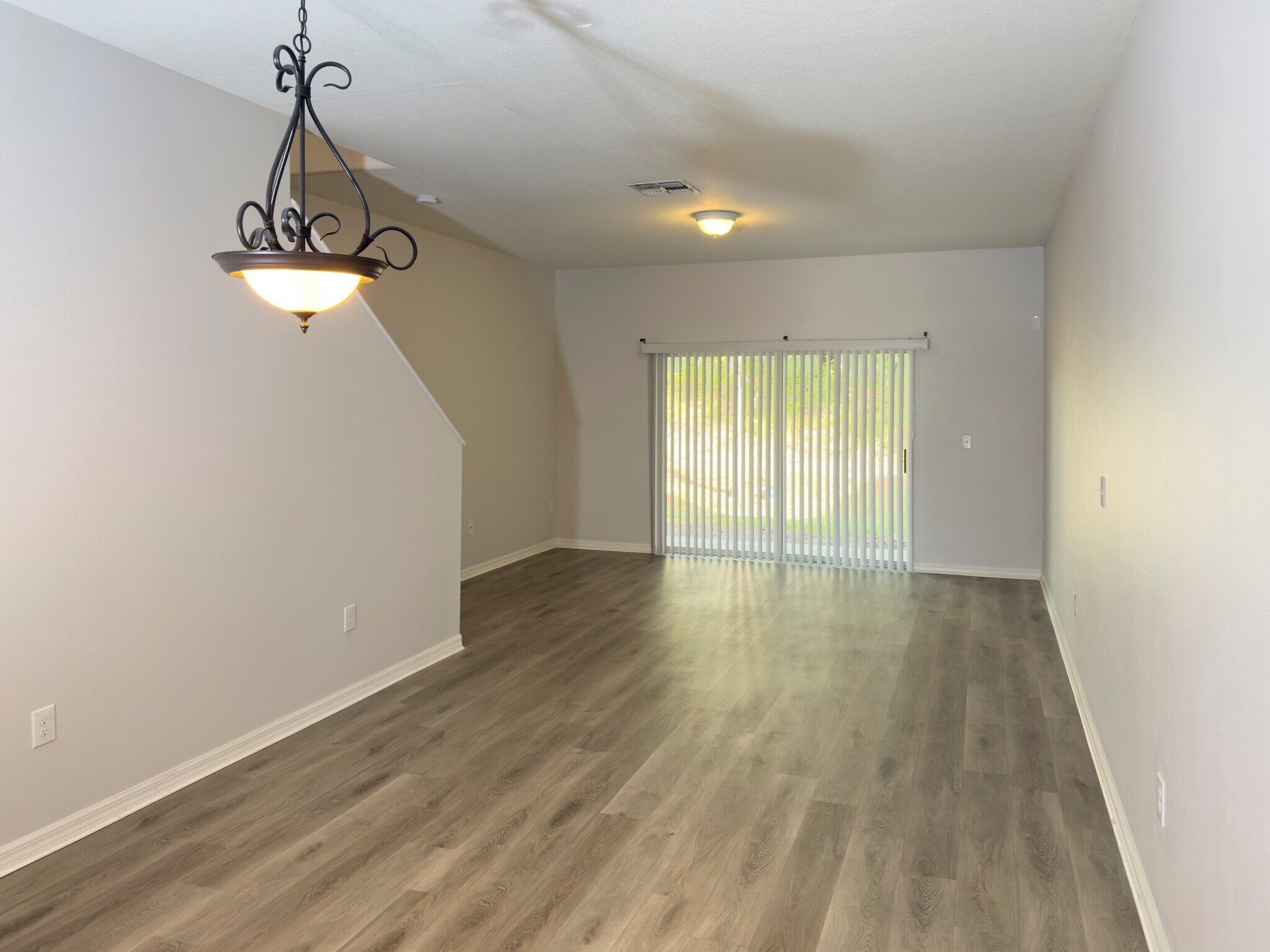 Building Photo - 4046 Mountain Chestnut Way