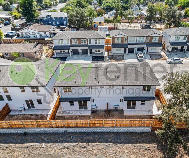 Building Photo - 967 Olive Br Pl