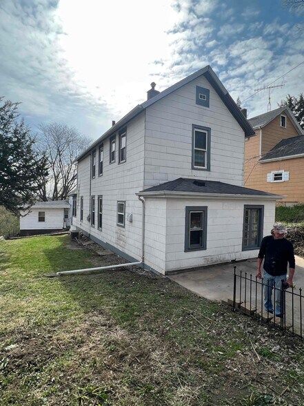 Building Photo - 2279 Foye St
