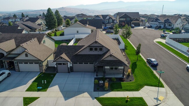Building Photo - 3 Bed 2 Bath Single Level Morning Side Val...