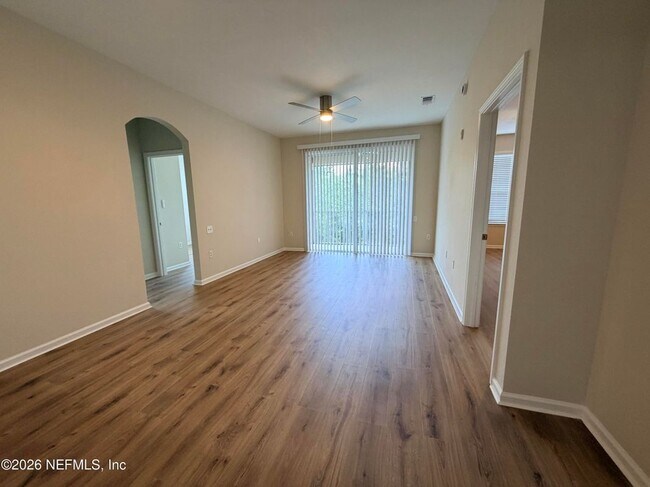 Building Photo - 7990 Baymeadows Rd E