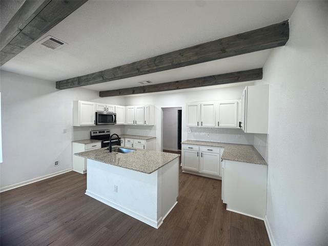 Building Photo - 607 E Monterey St