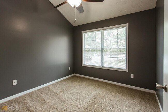 Building Photo - 137 Bristol Woods Dr