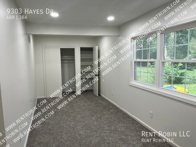 Building Photo - 9303 Hayes Dr