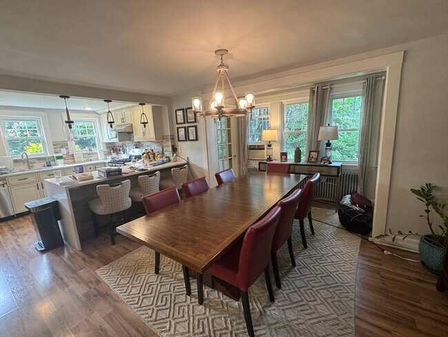 Building Photo - 36 Evergreen Ave