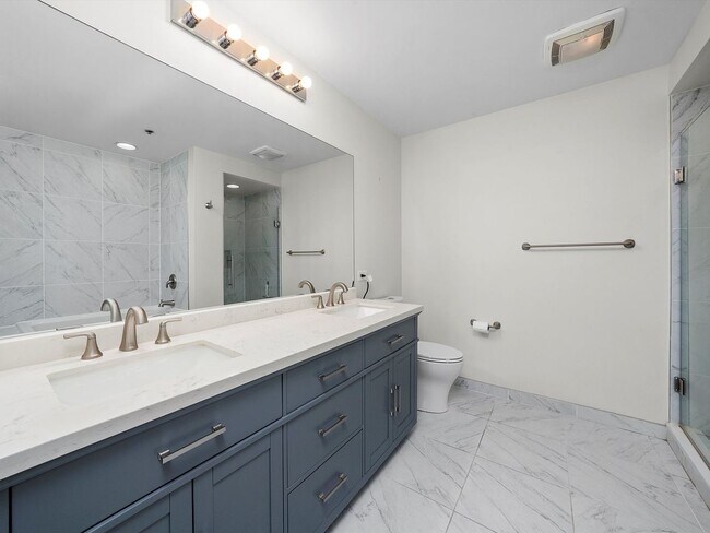 Building Photo - 1255 S State St