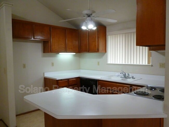 Building Photo - 159 Stageline Dr