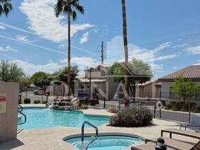 Building Photo - 15802 N Hidden Valley Ln