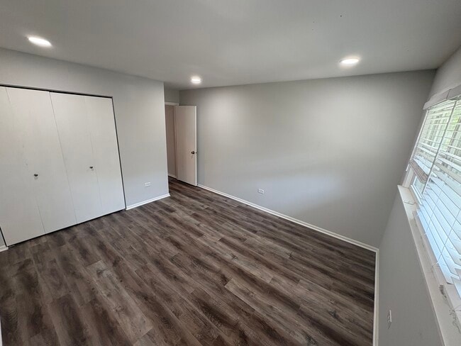 Building Photo - 381 Pearson Cir