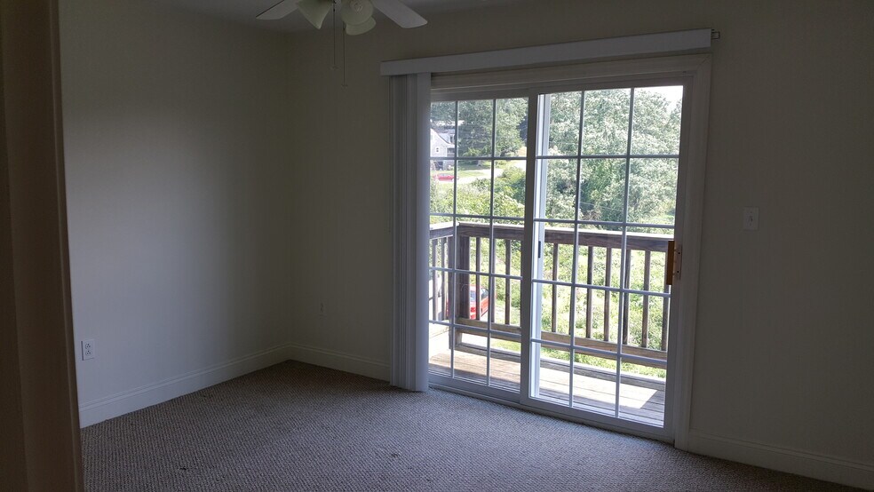 Building Photo - 1211 Grants Dr