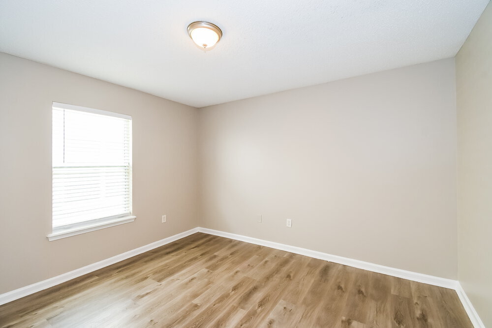 Building Photo - 3949 Leatherwood Dr