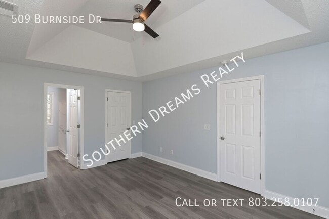 Building Photo - 509 Burnside Dr