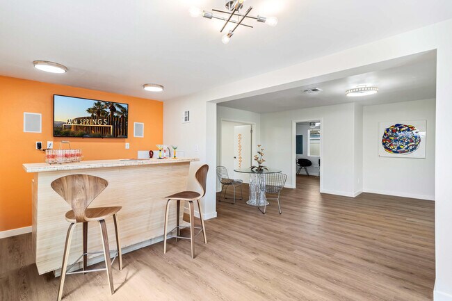 Building Photo - 117 Aliso Dr