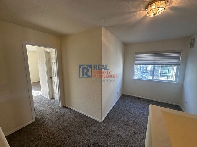 Building Photo - 1381 S Cathay Ct