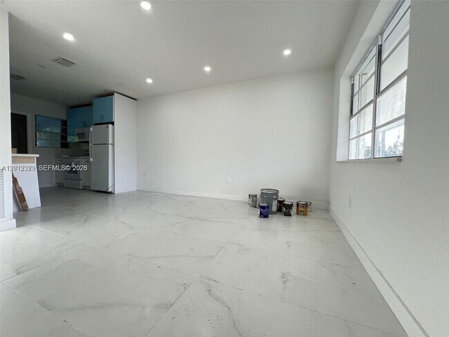 Building Photo - 15741 NW 38th Pl