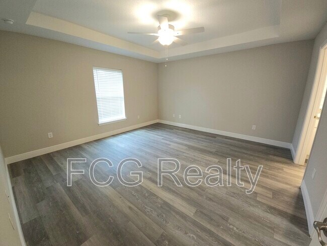 Building Photo - 8140 N Elkcam Blvd