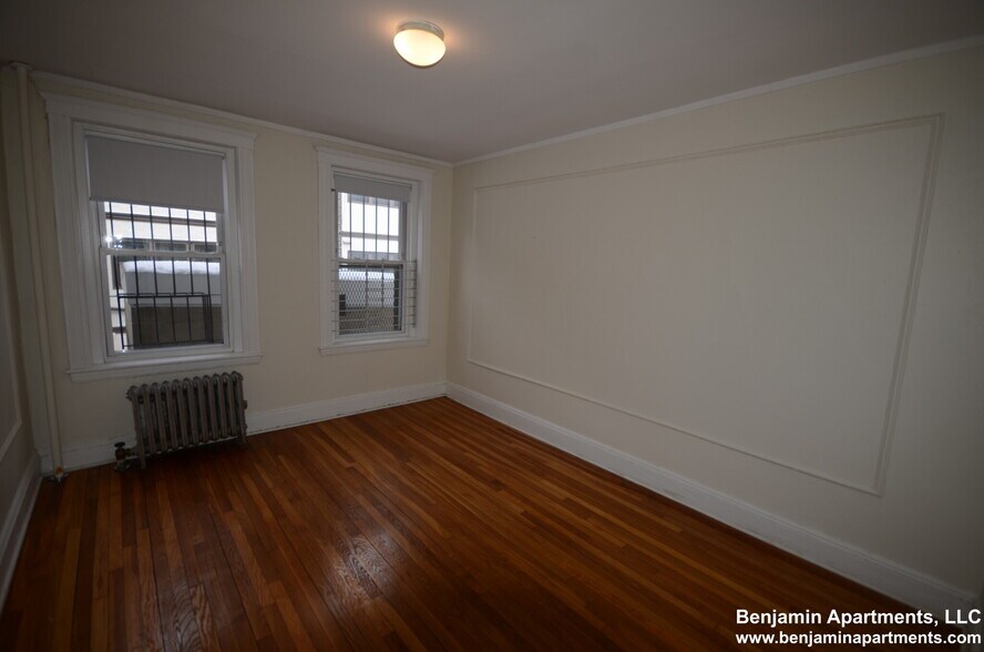 Building Photo - 5 Vinal St