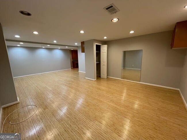 Building Photo - 6134 Millstone Run