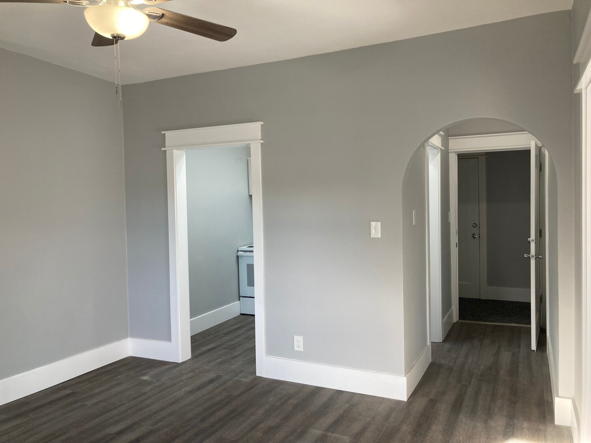 Living Room - 231 2nd Ave NE