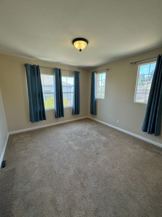 Building Photo - 851 Antilla Way