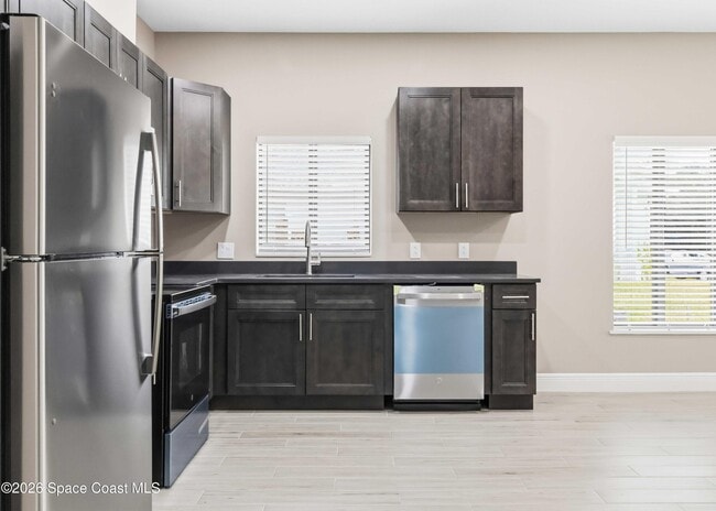 Building Photo - 1649 Belem St SE