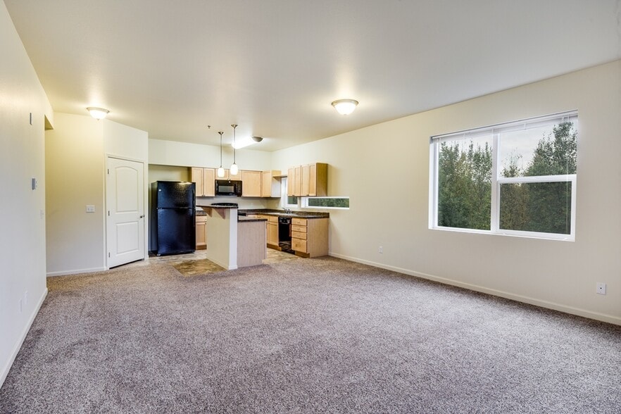 The Knik Living Room - The Residences at Northwood LLC