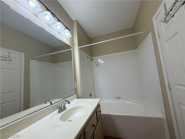 Building Photo - 75 N Valle Verde Dr