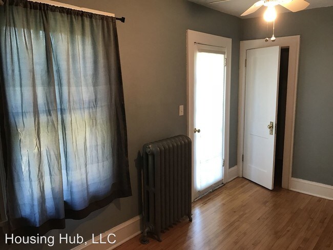 Building Photo - 3 br, 1 bath House - 3250 Humboldt Ave N