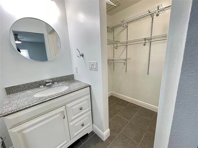 Building Photo - 1806 Ironwood Ct W