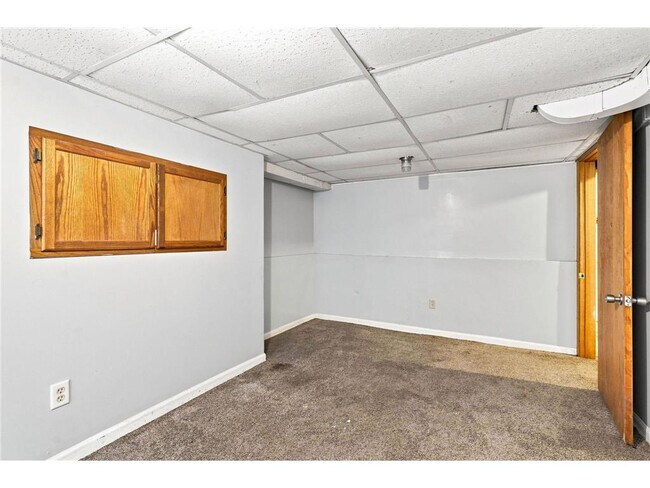 Building Photo - 2625 2nd Ave S