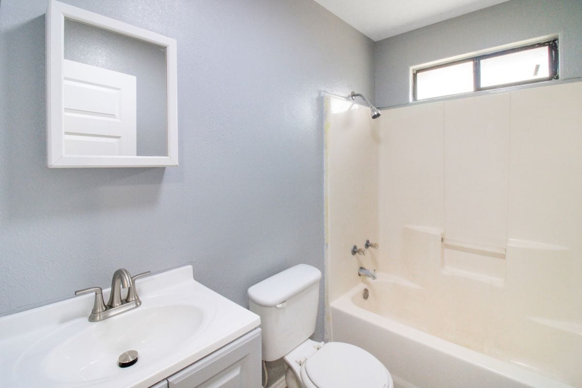 Building Photo - 422 Bahia St