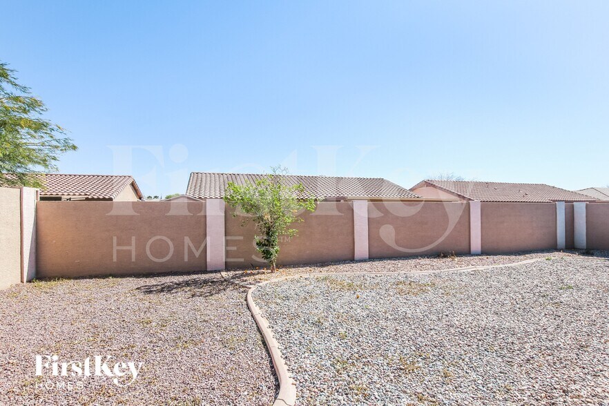 Building Photo - 14949 N 151st Dr