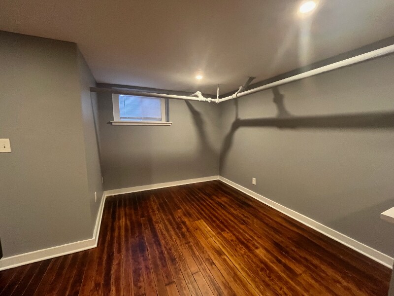 Building Photo - 1830 N Oakland Ave