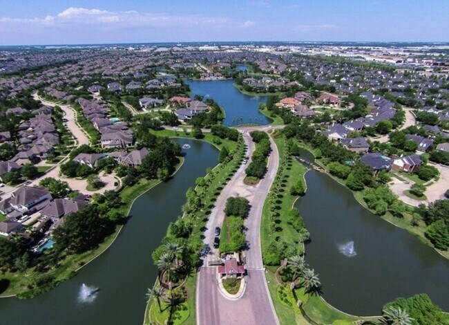 Building Photo - 6342 Collina Springs Ct