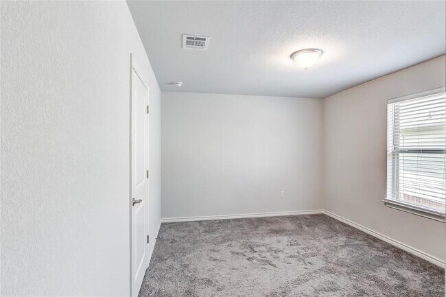 Building Photo - 14400 McCoy Lp