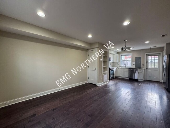 Building Photo - 3351 Clay Pl NE