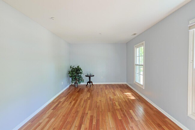 Building Photo - 3629 Sugar Cane Cir