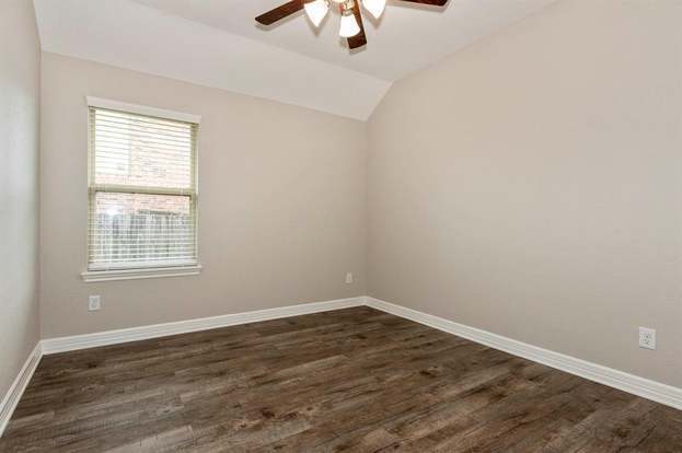 Building Photo - 9735 Stratton Ridge Dr